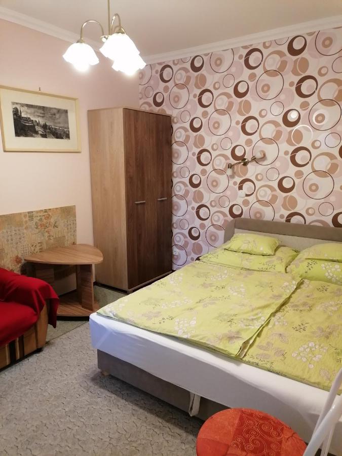 Kaktuszvirag Apartmanhaz Hajduszoboszlo Bagian luar foto