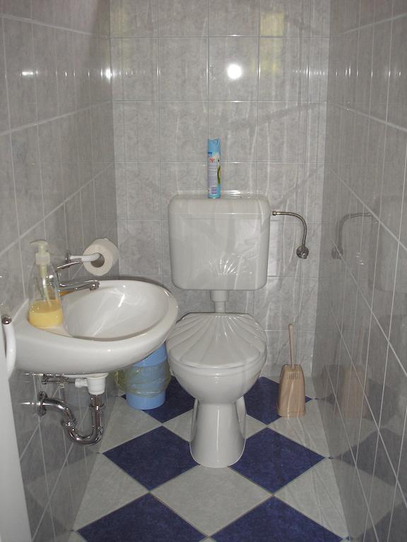 Kaktuszvirag Apartmanhaz Hajduszoboszlo Ruang foto